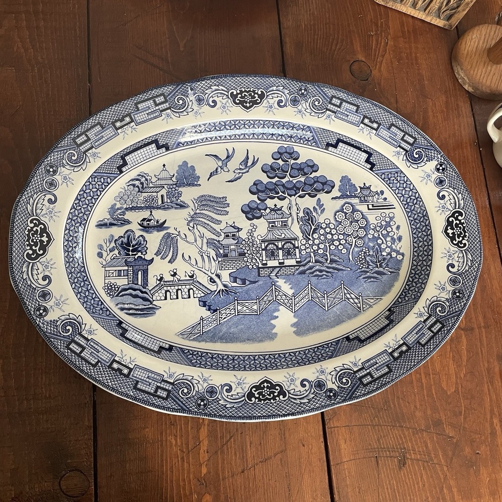 Blue Willow 18 1/4" Oval Turkey Platter Vintage, Heritage Mint Blue White
